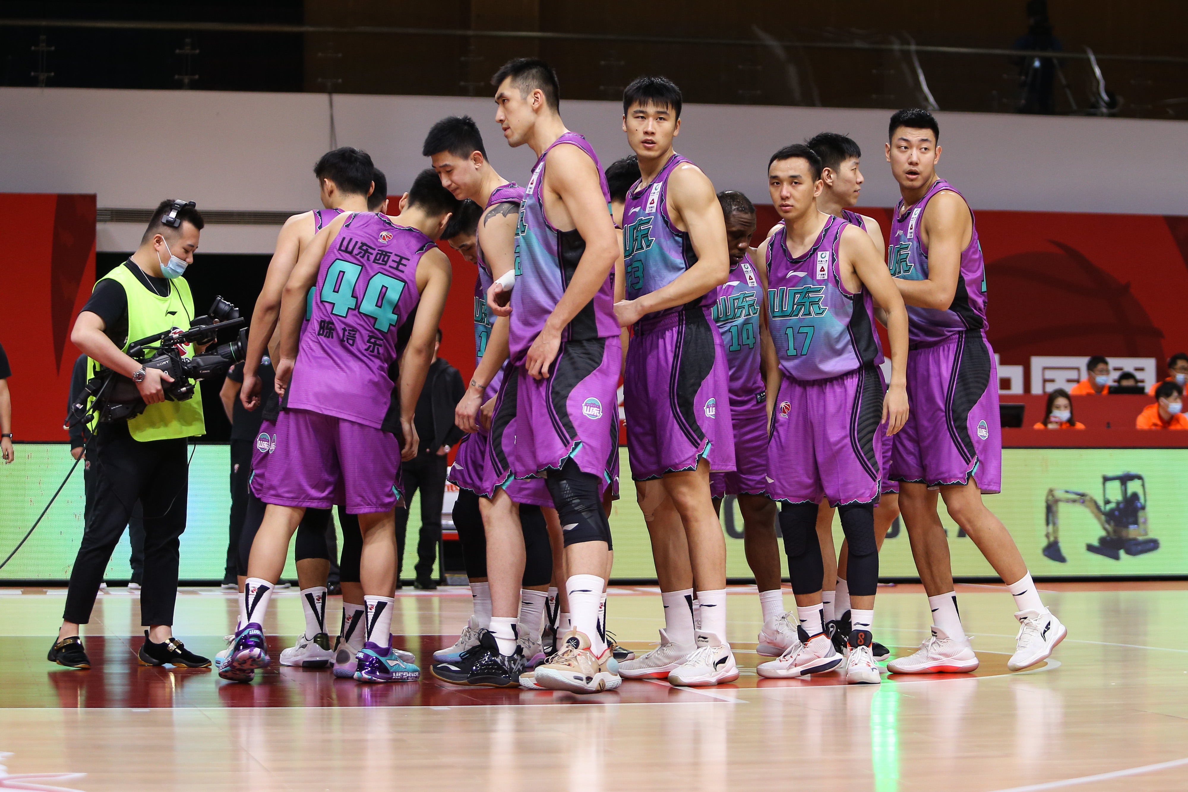 金年会共享体育平台-山东男篮内部会议纪要流出——赛前止住颓势，德甲使命明确，资深球员宣示担当的简单介绍-金年会共享体育平台